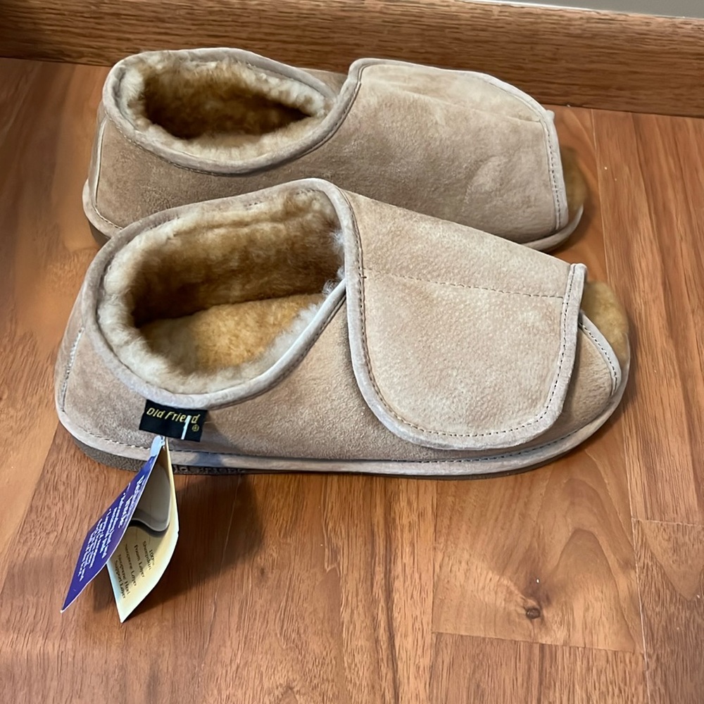 Old Friend Beige Peep Toe Strap Sheepskin Fur Slippers Size 9-10 W